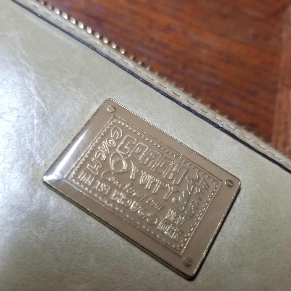 Poppy collection- Coach Wallet